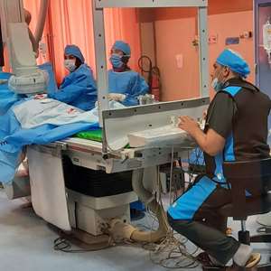 ارائه خدمات به بیماران نیازمند باتری قلب با تعرفه دولتی در بیمارستان شهید بهشتی کاشان 